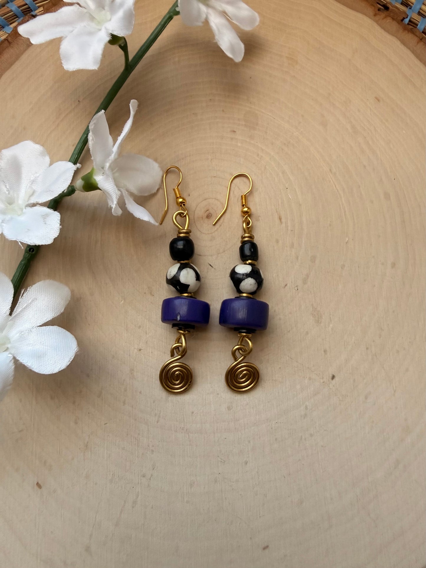 Lasso beaded Earrings