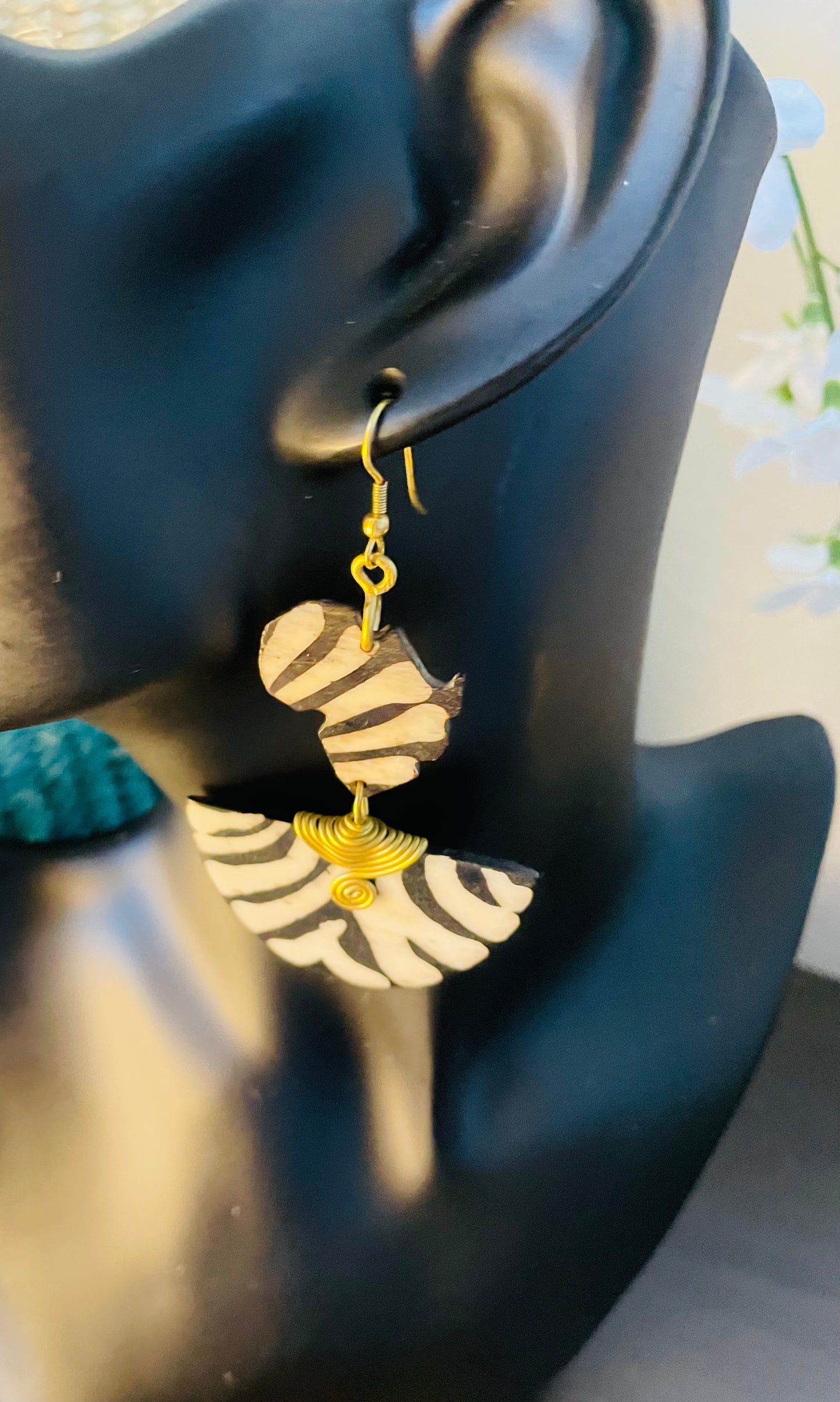 Africa shaped pharaoh Brass Earrings