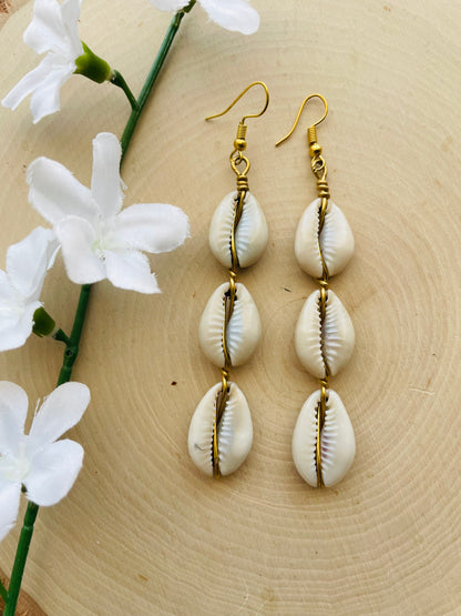 Tri Cowrie