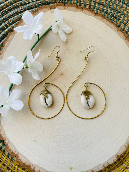 Kano Brass Cowrie Earrings -imperfect