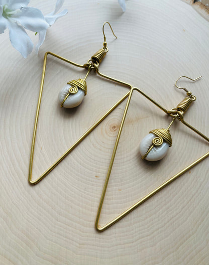 Giza Cowrie Earrings